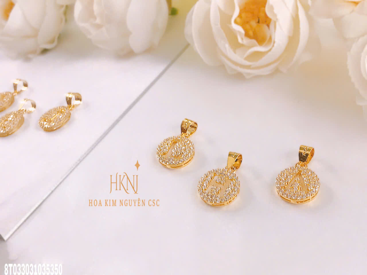  Mặt dây chuyền 8T033031035350